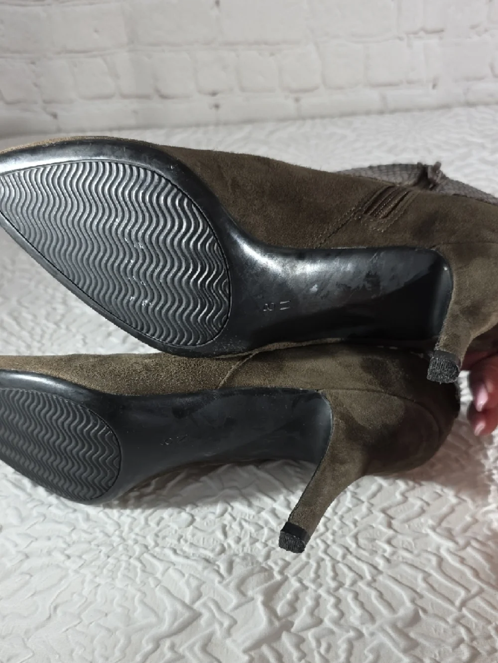 VANELI Kandee Gray Suede‎ & Snake Print Strappy Ankle Booties - Size 8N